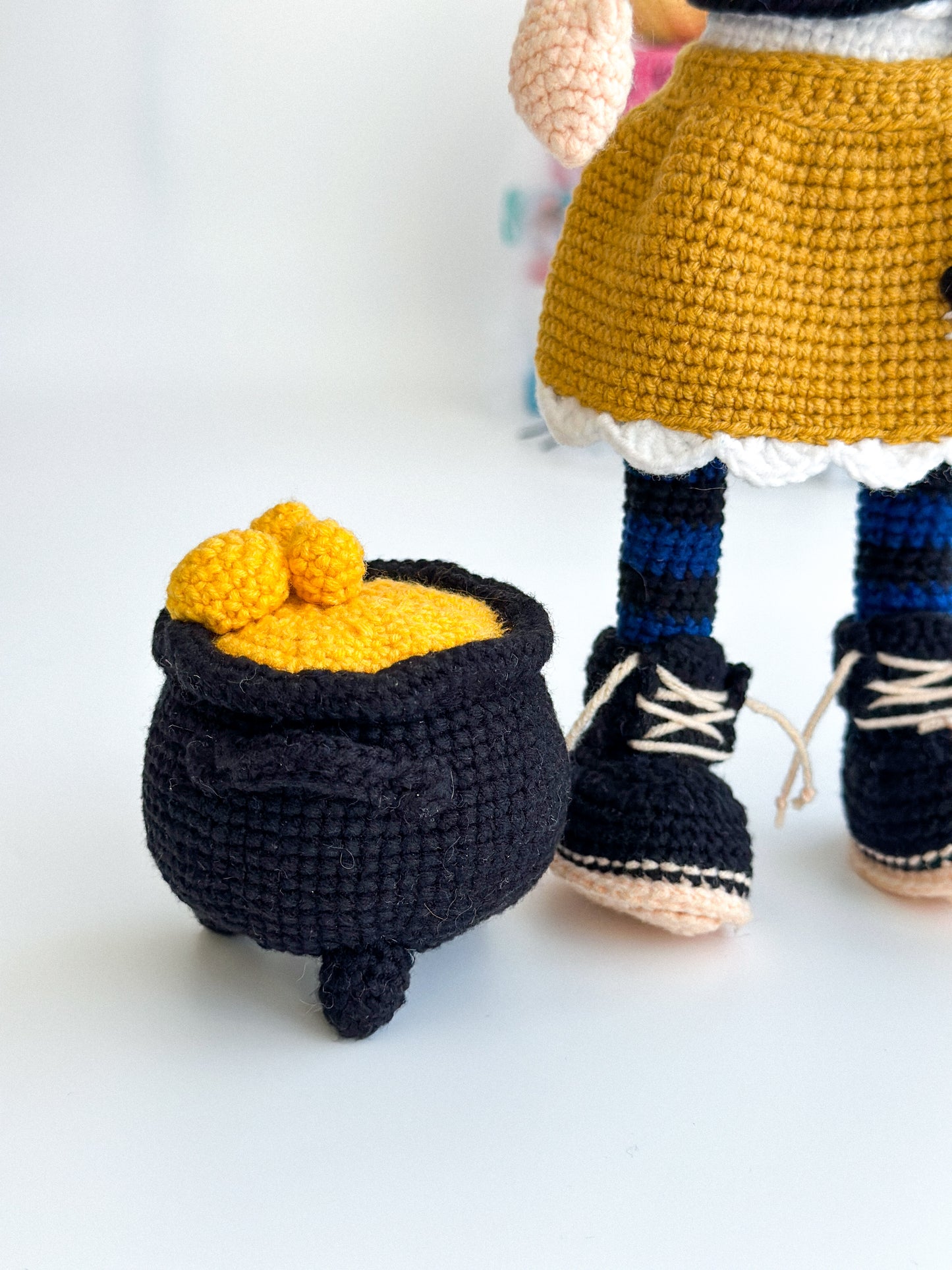 Crochet Witch Girl Doll – Handmade Amigurumi Halloween Gift with Cat