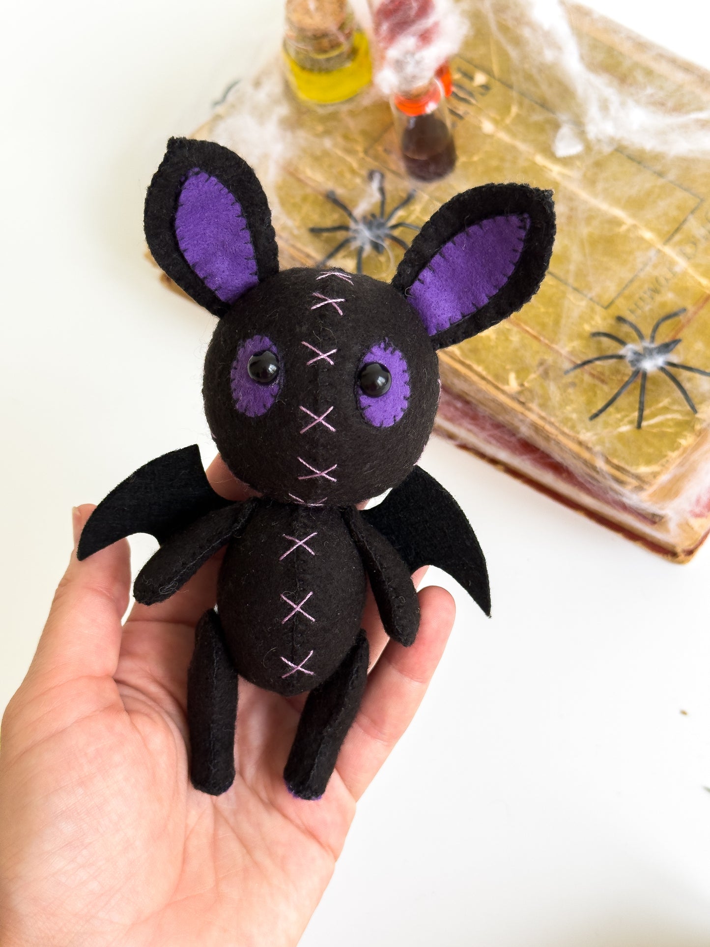 Felt Bat Plush – Handmade Spooky Halloween Bat Toy – Gothic Plush with Big Ears – Soft Felt Bat Decor