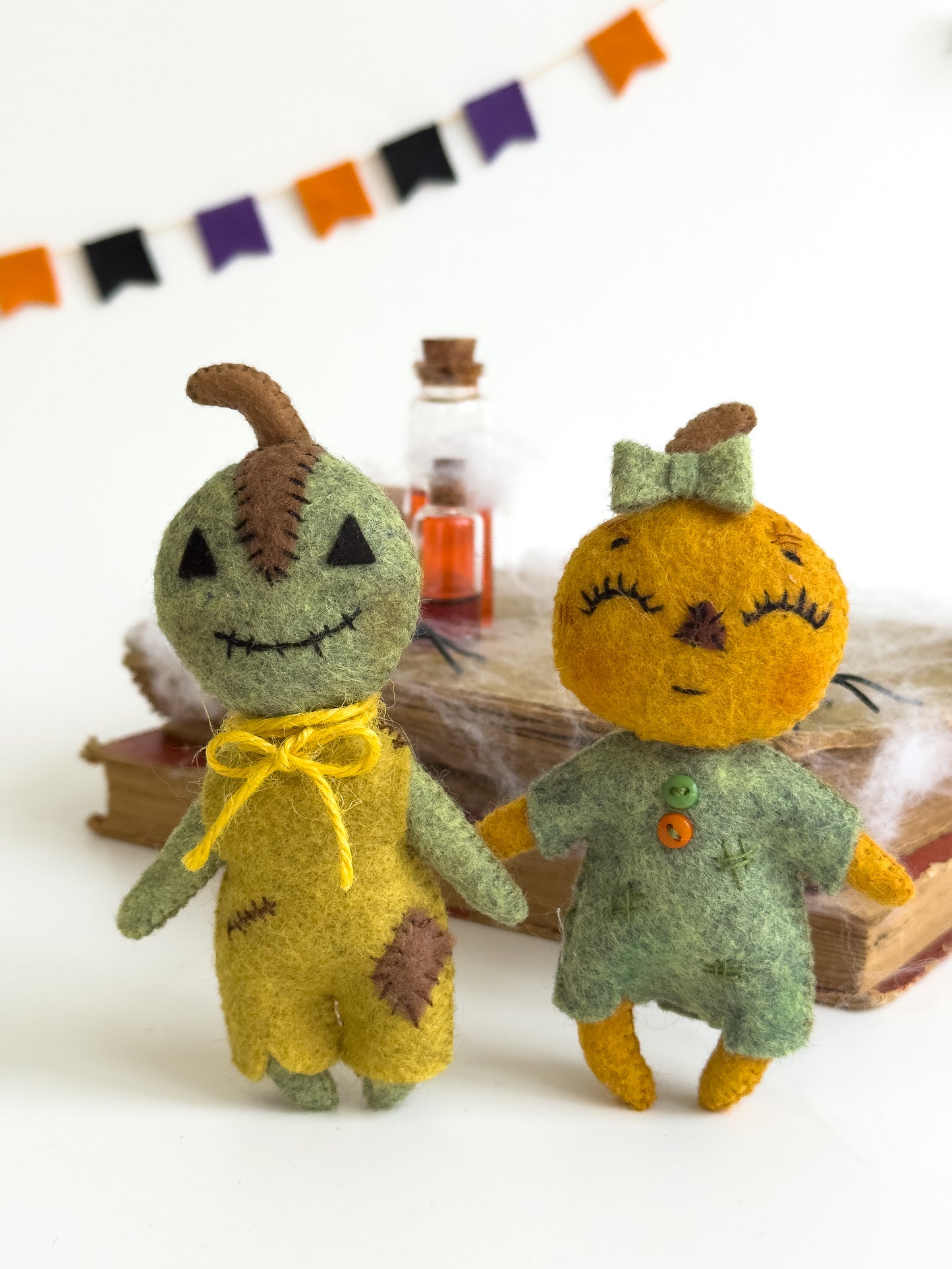 Felt Pumpkin Dolls – Halloween Boy and Girl Plush Decorations
