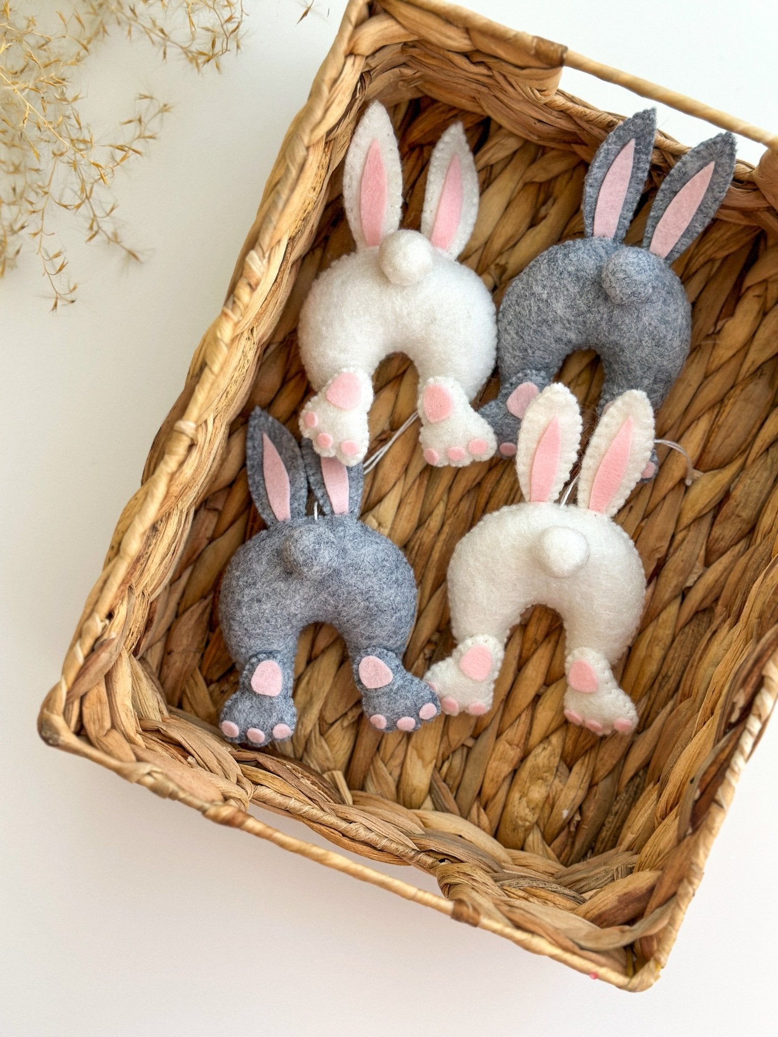 Bunny Butt Ornament – Handmade Felt Easter Decoration (White or Gray) - WoollyFox