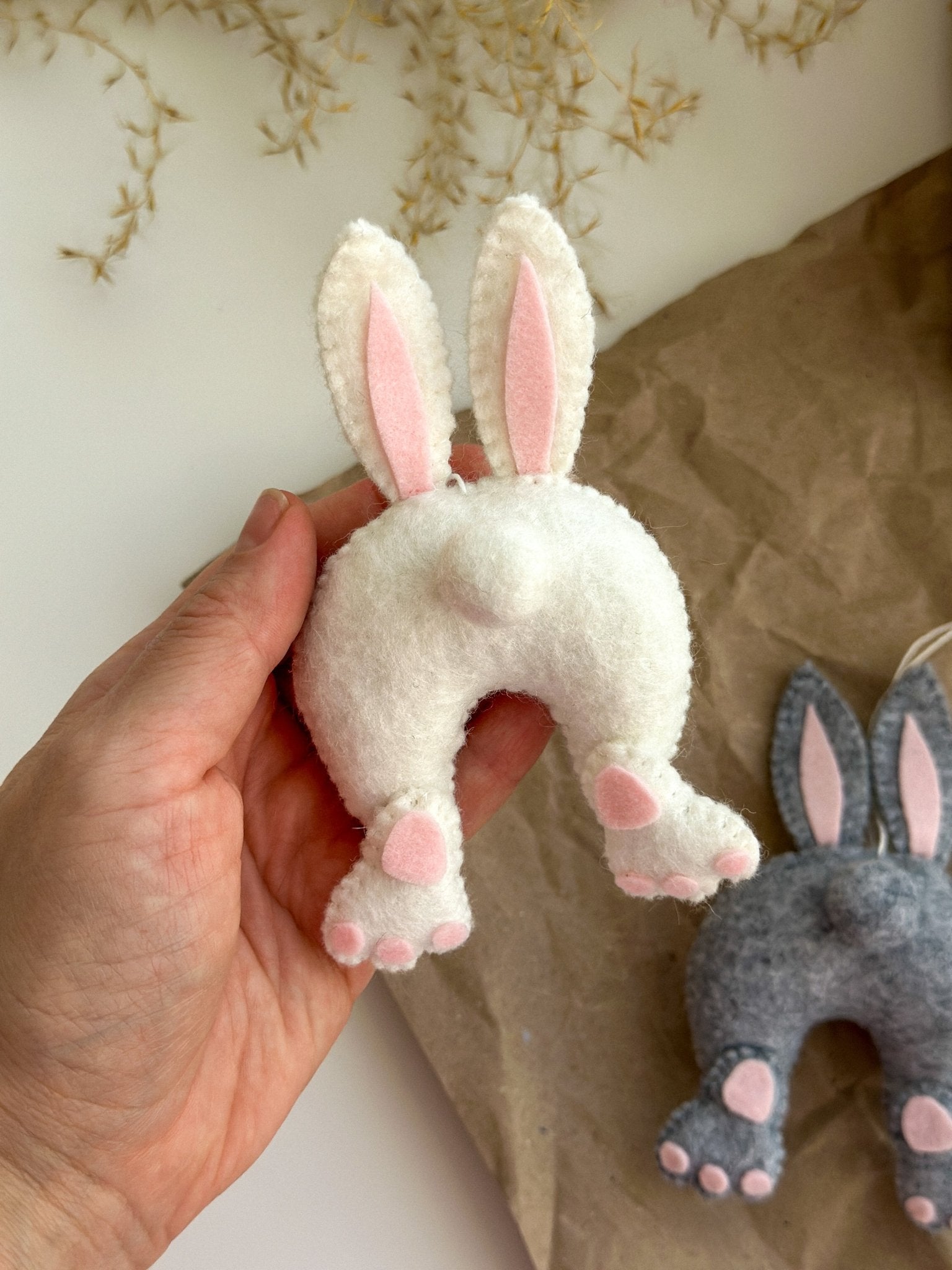 Bunny Butt Ornament – Handmade Felt Easter Decoration (White or Gray) - WoollyFox