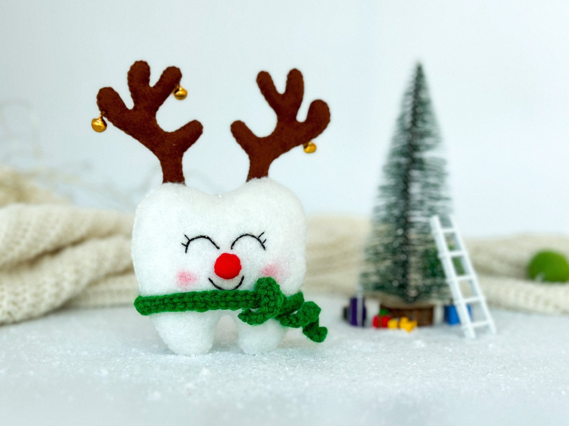 Christmas Tooth Deer Ornament - WoollyFox