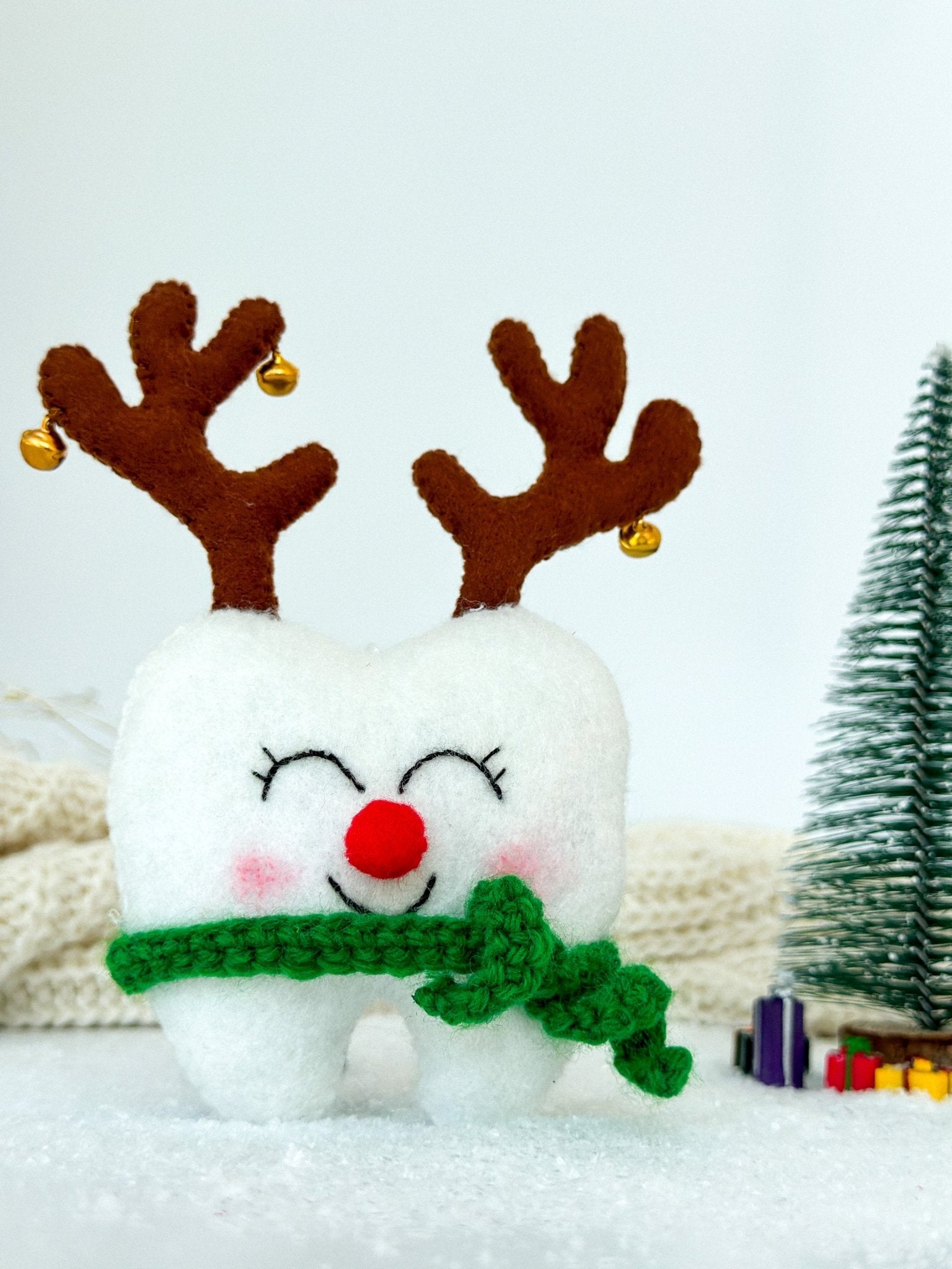 Christmas Tooth Deer Ornament - WoollyFox