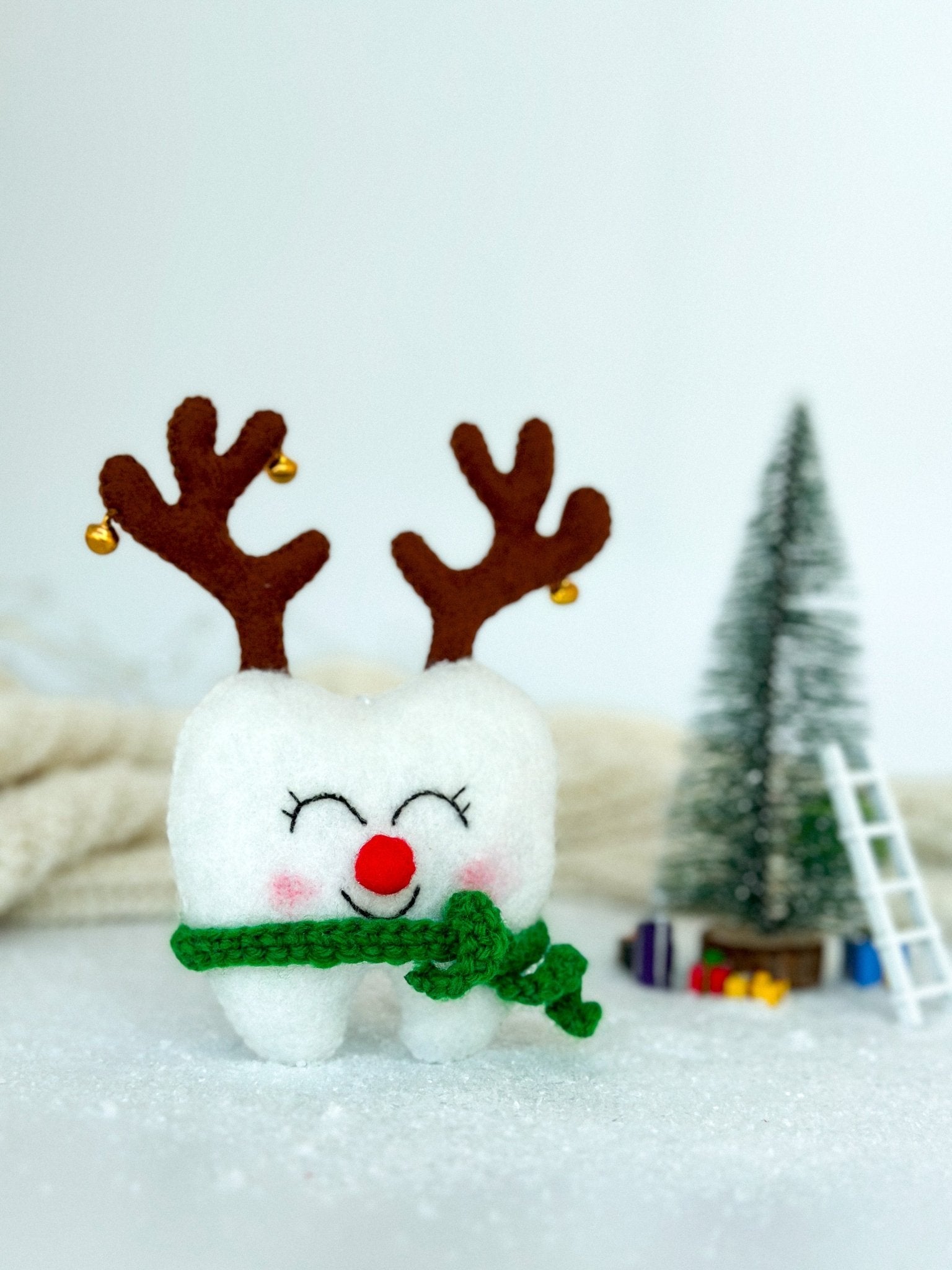 Christmas Tooth Deer Ornament - WoollyFox