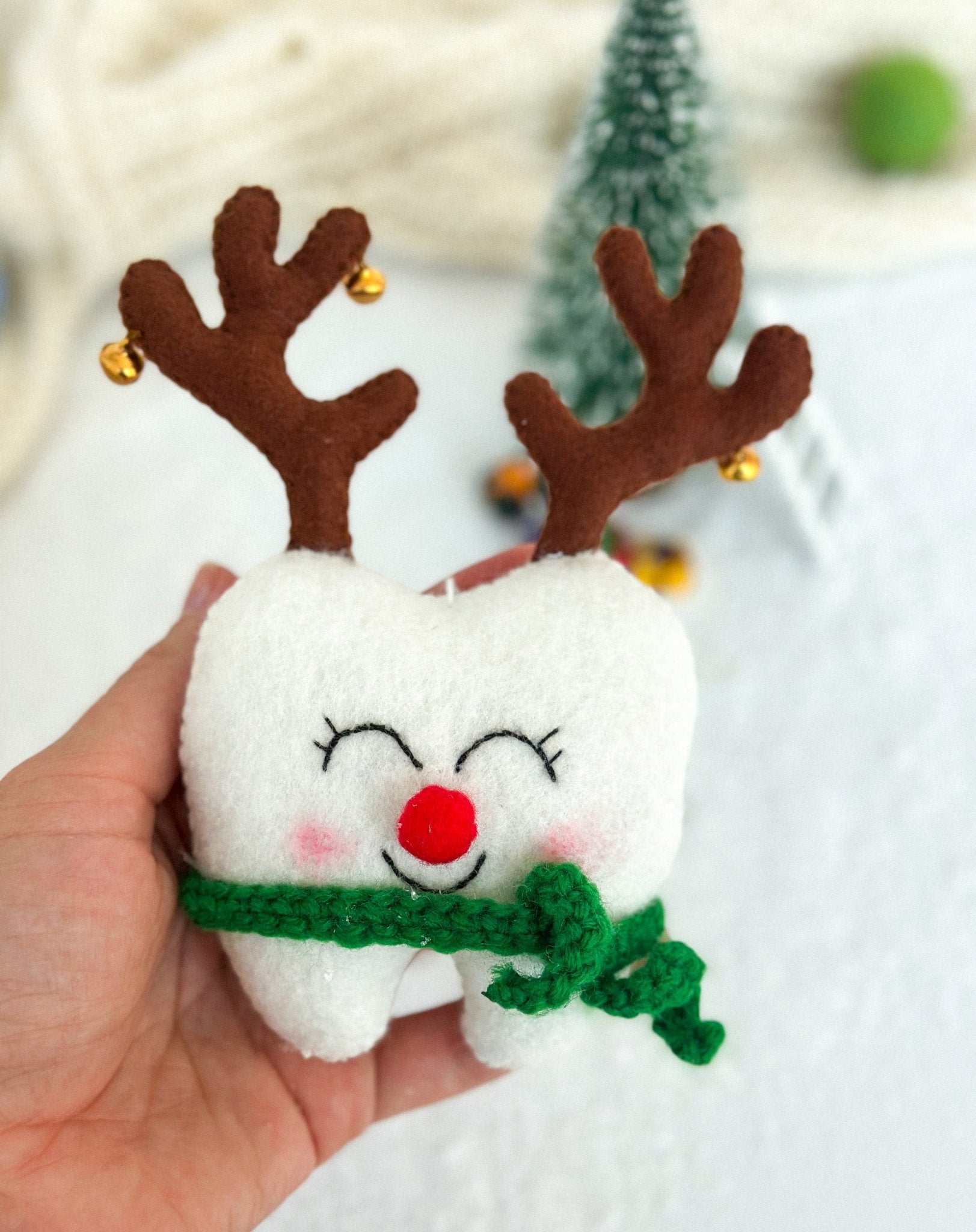 Christmas Tooth Deer Ornament - WoollyFox