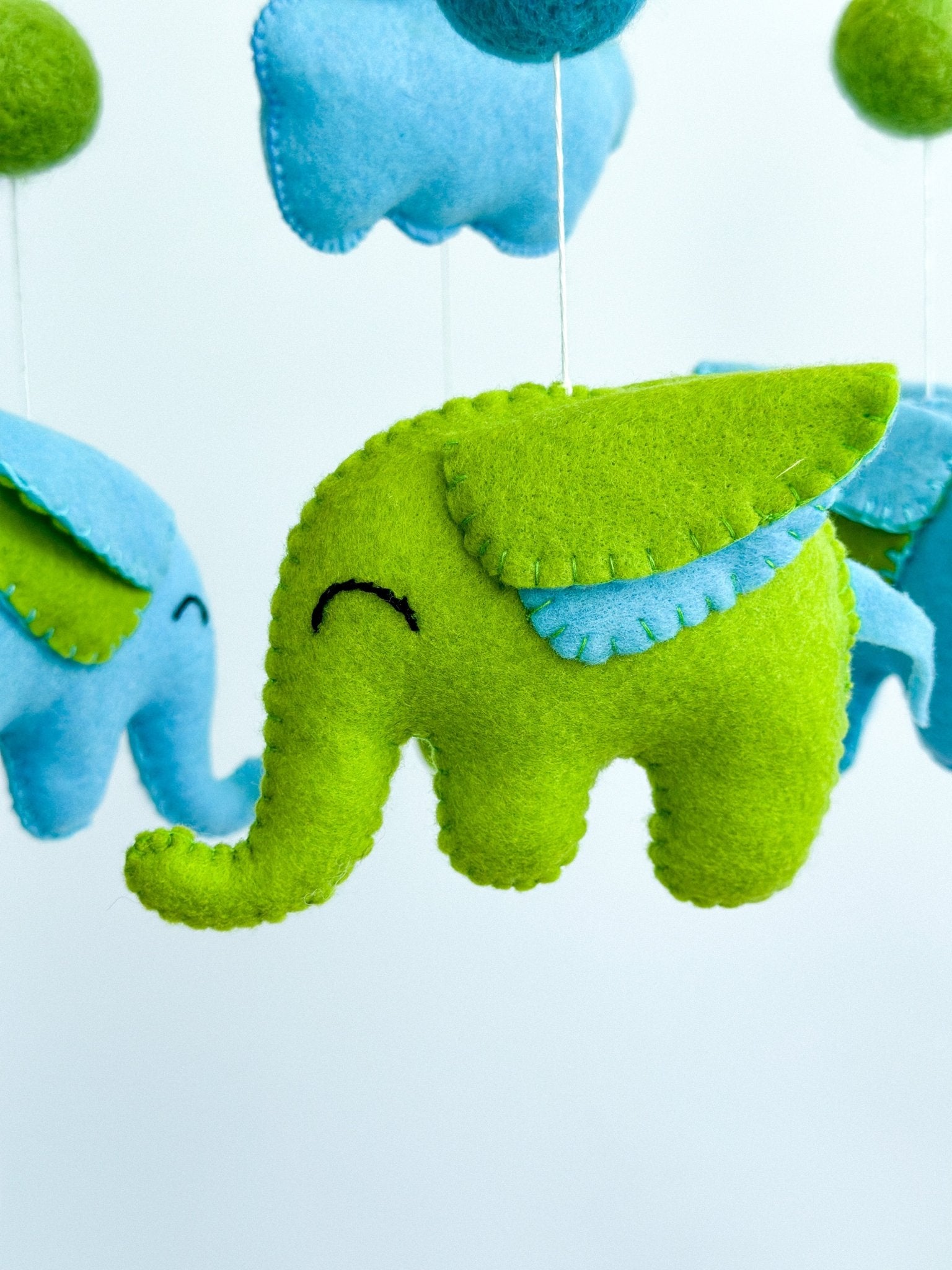 Elephant baby crib mobile - WoollyFox