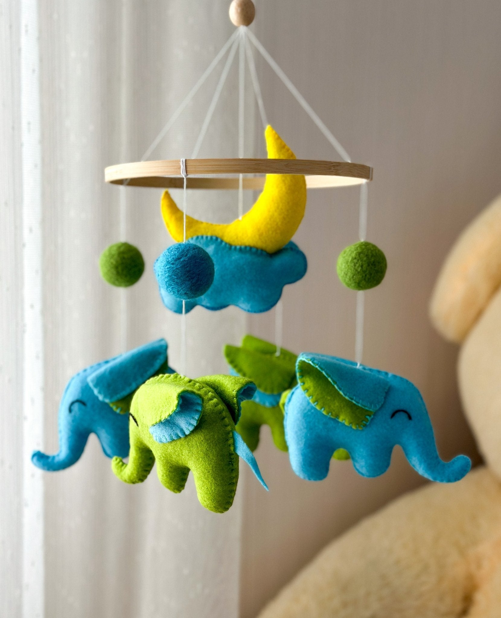 Elephant baby crib mobile - WoollyFox