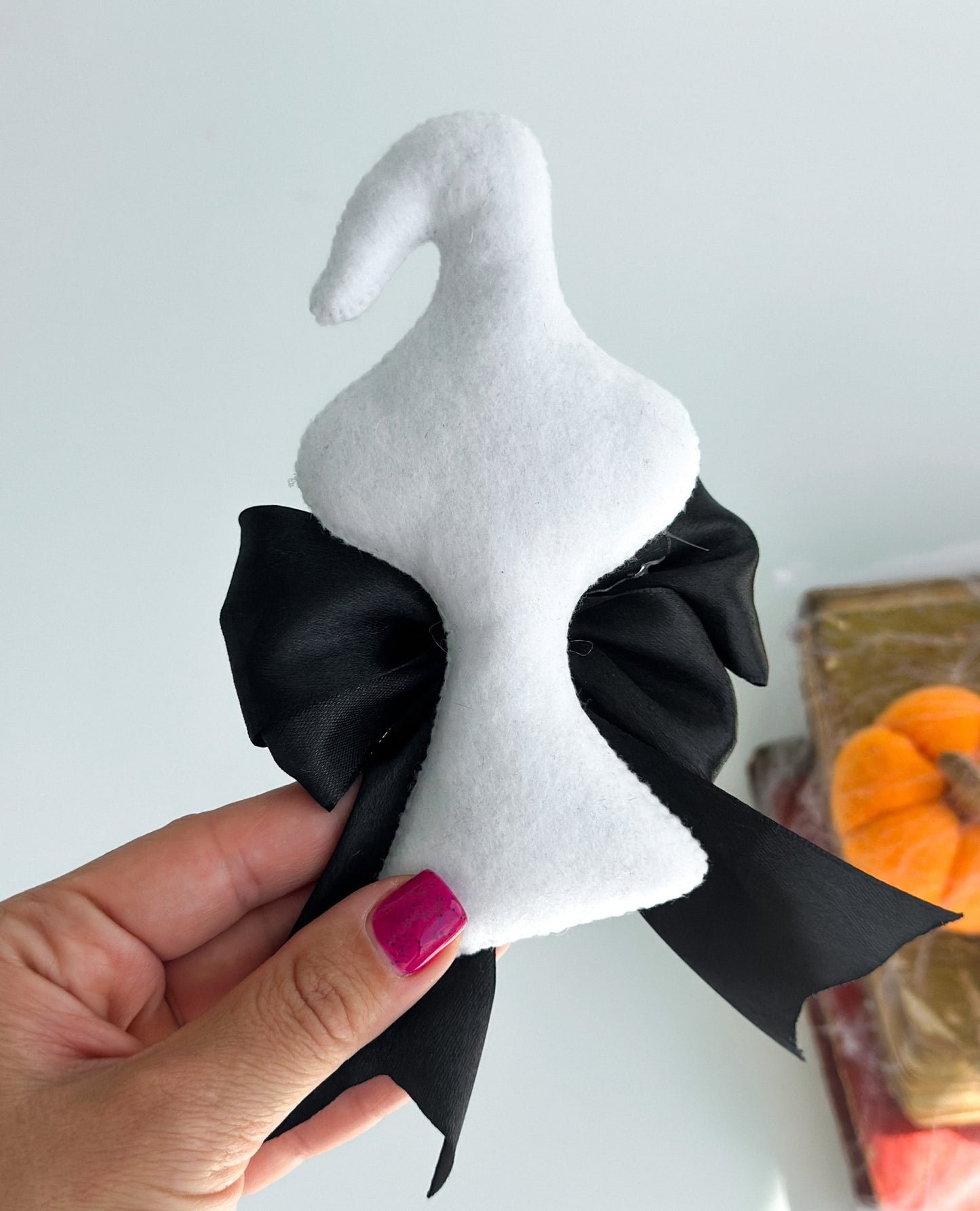 Felt Ghost Garland – Handmade Halloween Decoration with Bows - WoollyFox
