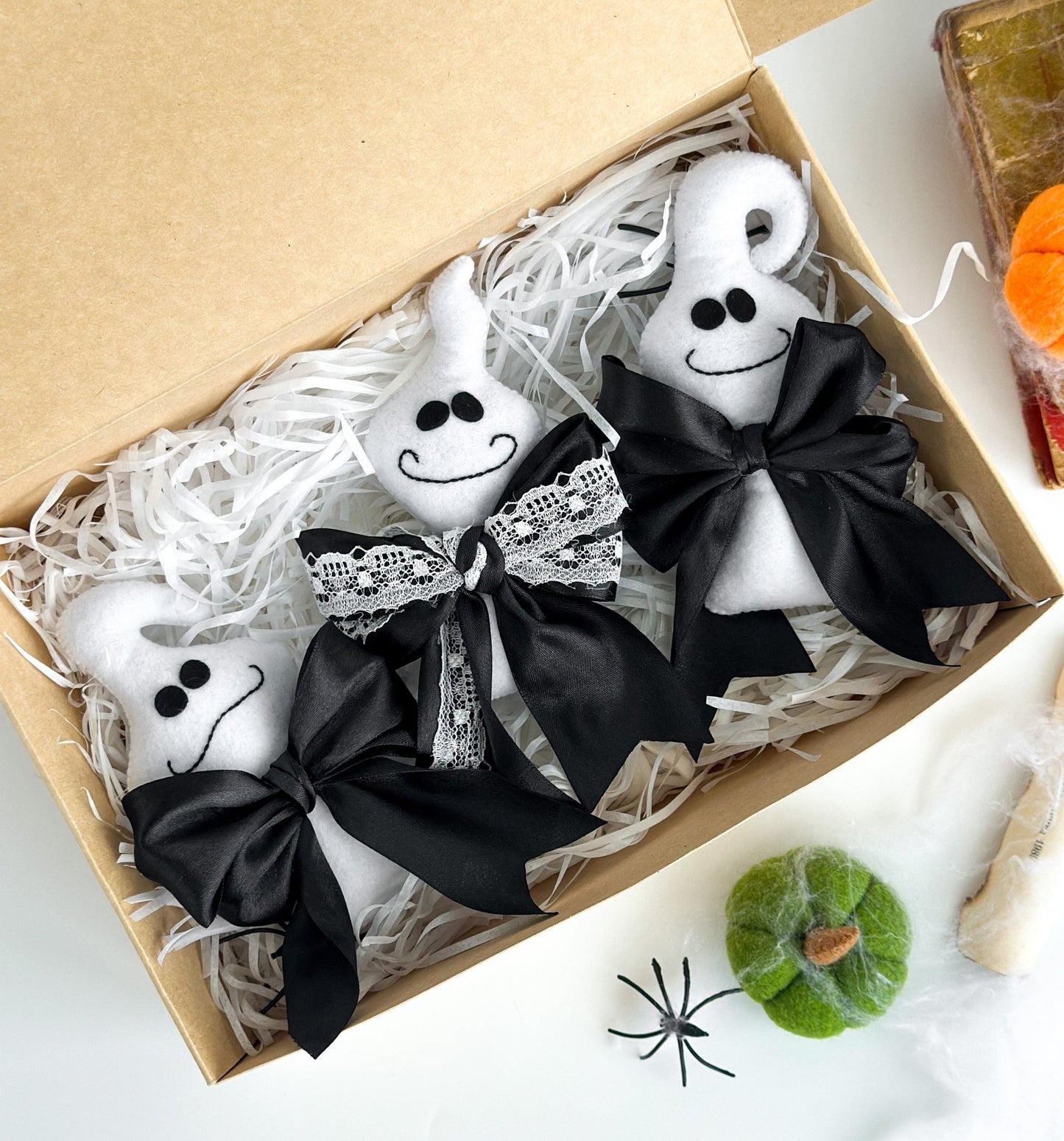 Felt Ghost Garland – Handmade Halloween Decoration with Bows - WoollyFox