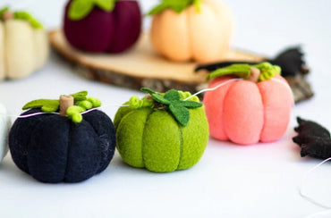 Felt Pumpkin Garland – Colorful Fall Bunting with Pumpkins & Bats – Autumn Halloween Thanksgiving Decor - WoollyFox