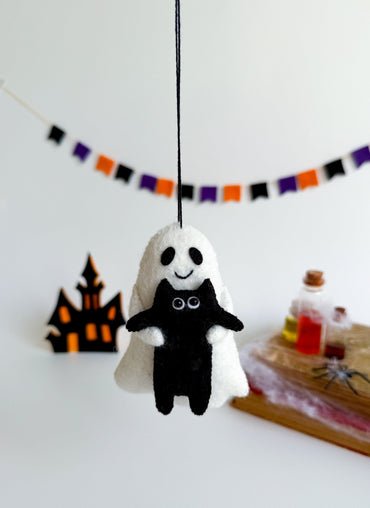 Ghost Plush with Black Cat – Handmade Halloween Felt Decoration - WoollyFox