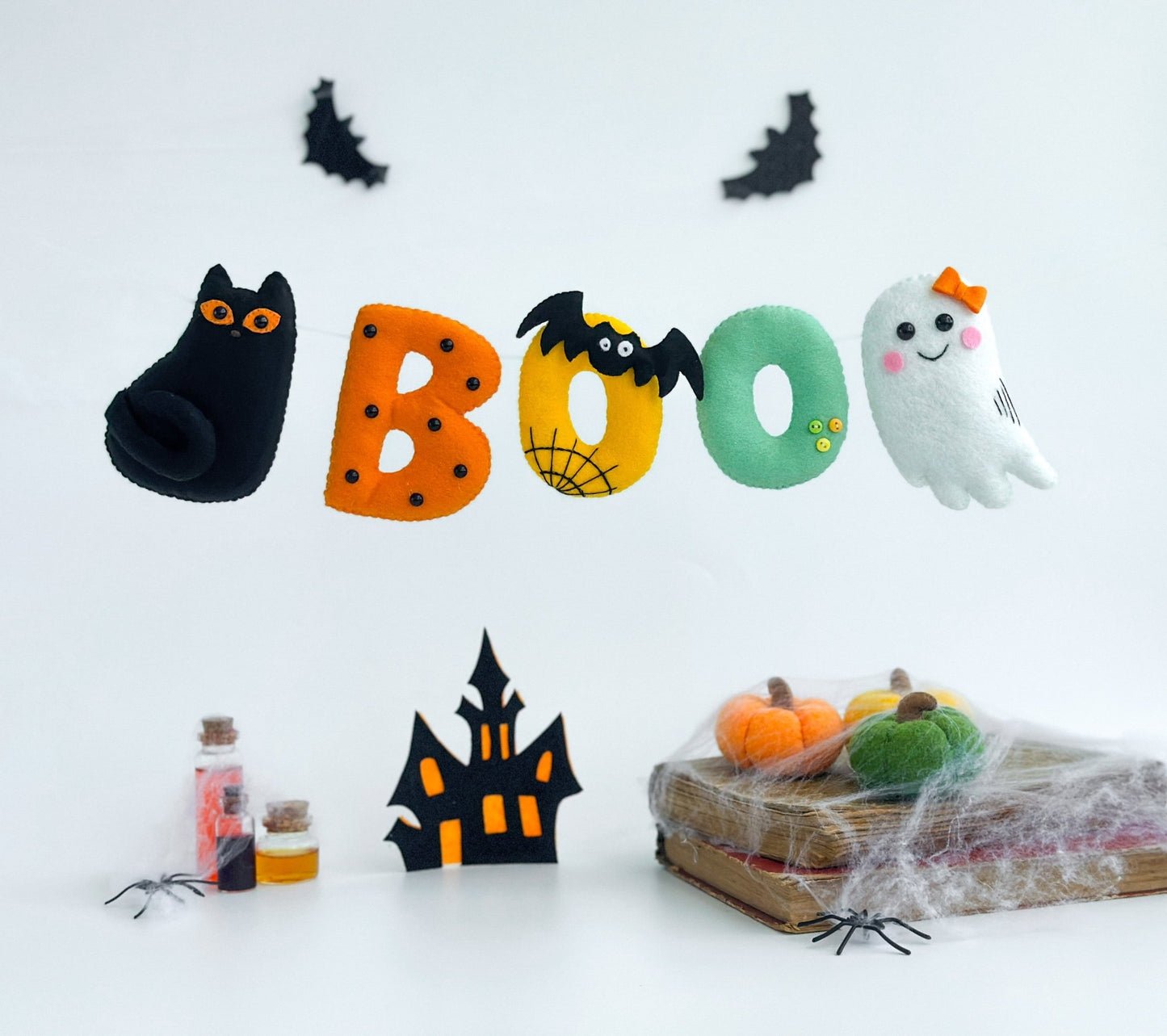 Halloween Felt Garland “BOO” – Ghost, Bat, Cat & Letter Decor for Halloween Baby Shower or Wall Hanging - WoollyFox