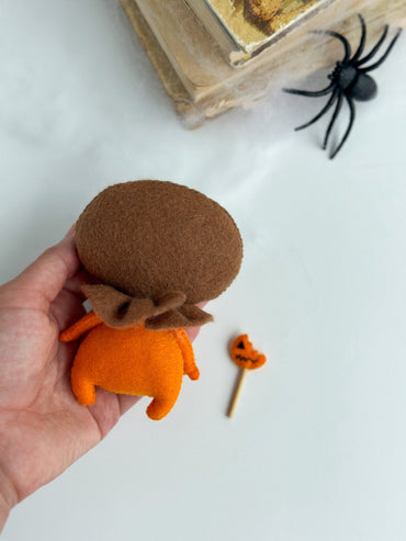 Halloween Pumpkin Felt Doll – Spooky Cute Halloween Decor for Kids & Home - WoollyFox