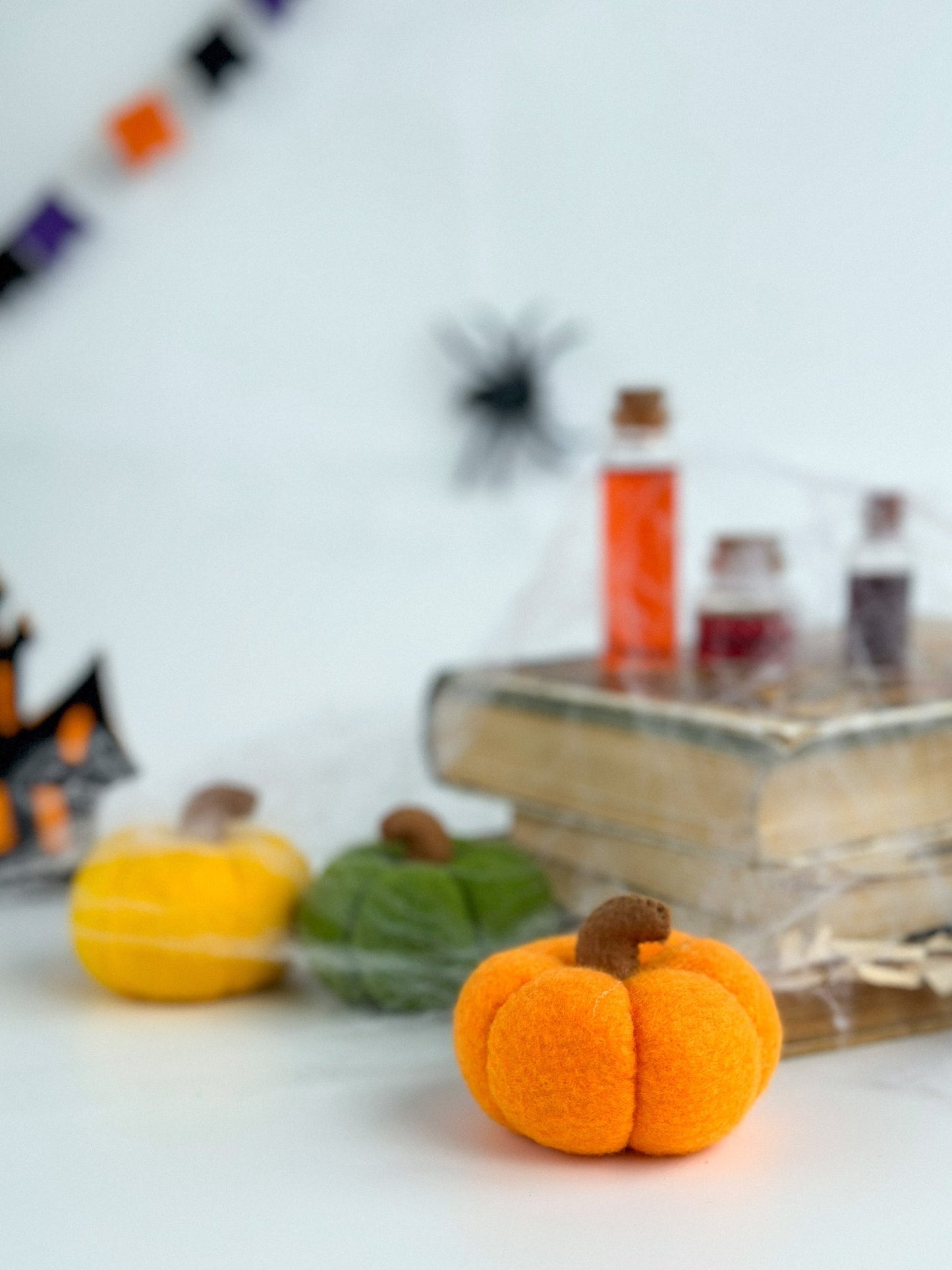 Mini Felt Halloween Pumpkins – Set of 3, Soft Autumn Decor for Spooky Season - WoollyFox