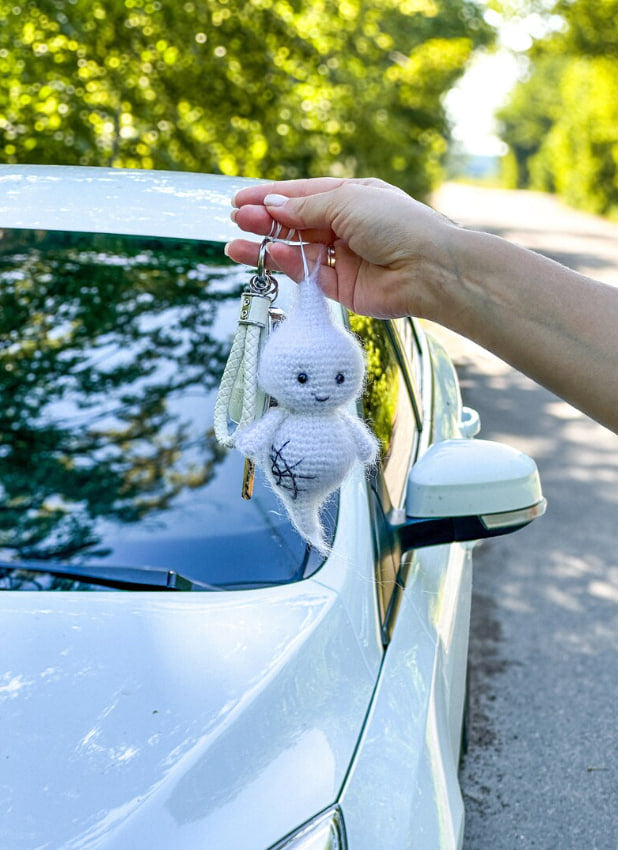 Crochet Ghost Car Charm – Rearview Mirror Halloween Gift Ornament