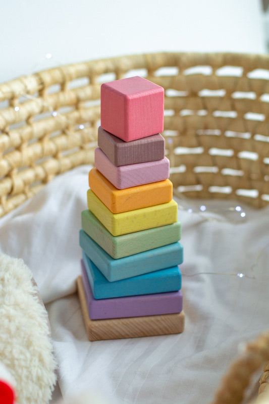 Wooden Ring Pyramid Tower 2 - WoollyFox