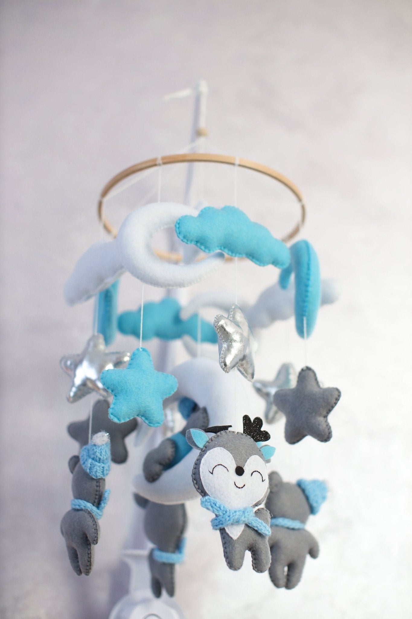 Baby shower gift Baby crib mobile - WoollyFox