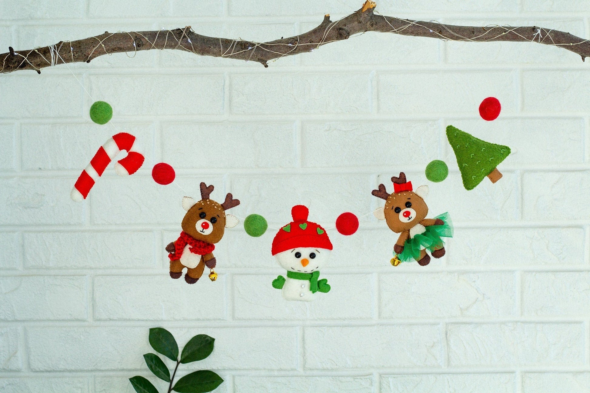 Christmas Felt Garland - WoollyFox