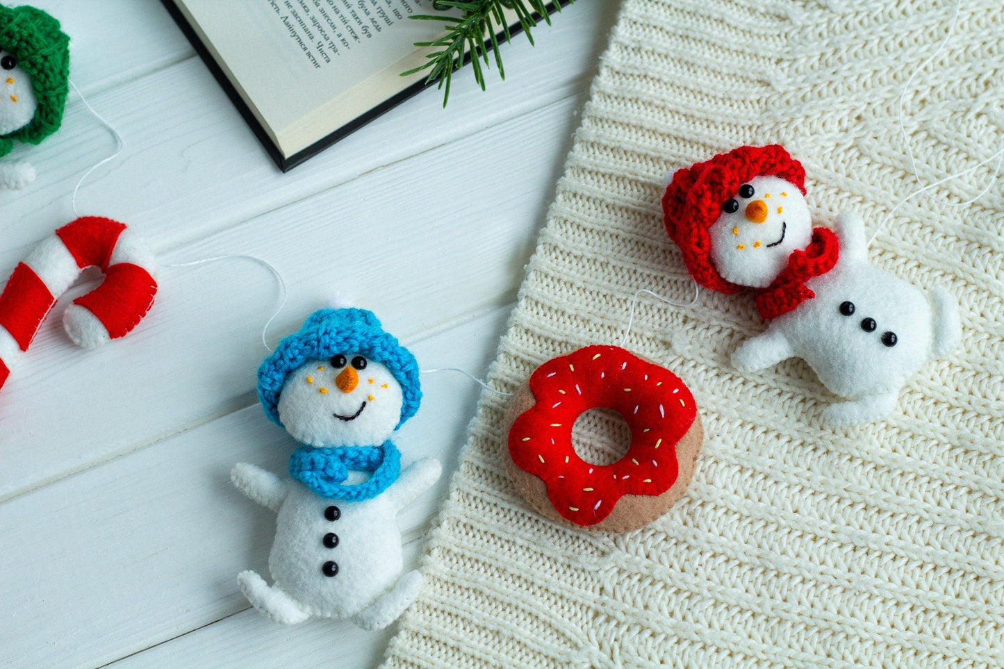 Christmas Garland For Mantel - WoollyFox