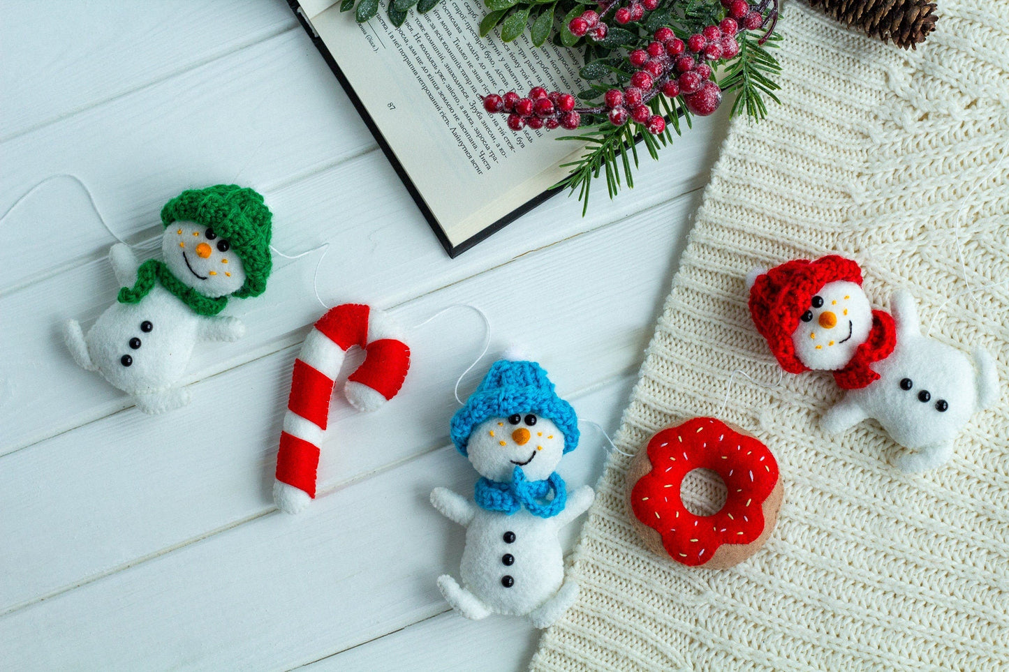 Christmas Garland For Mantel - WoollyFox