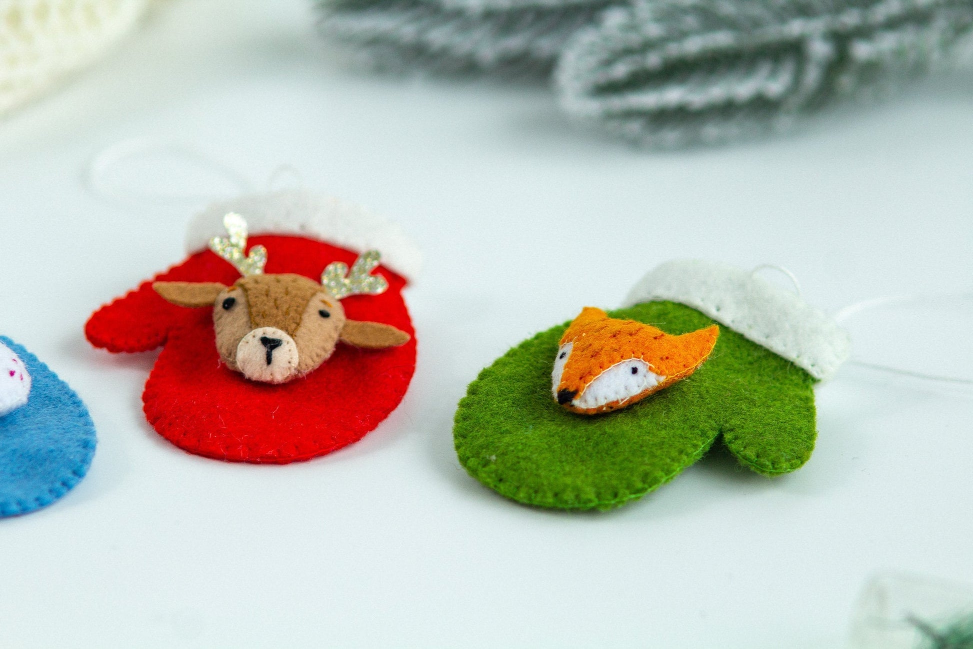 Christmas Hanging Glove - WoollyFox