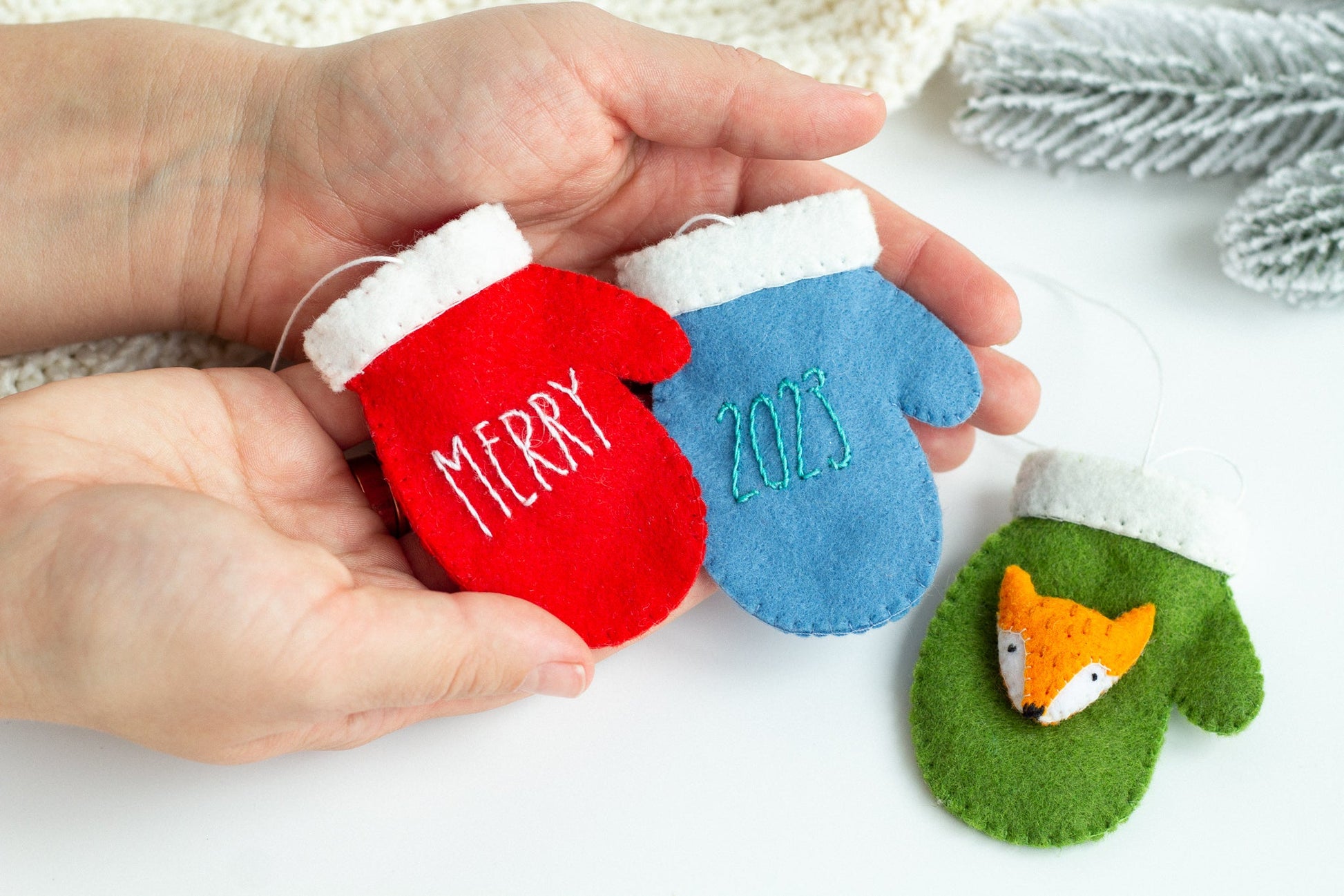 Christmas Hanging Glove - WoollyFox