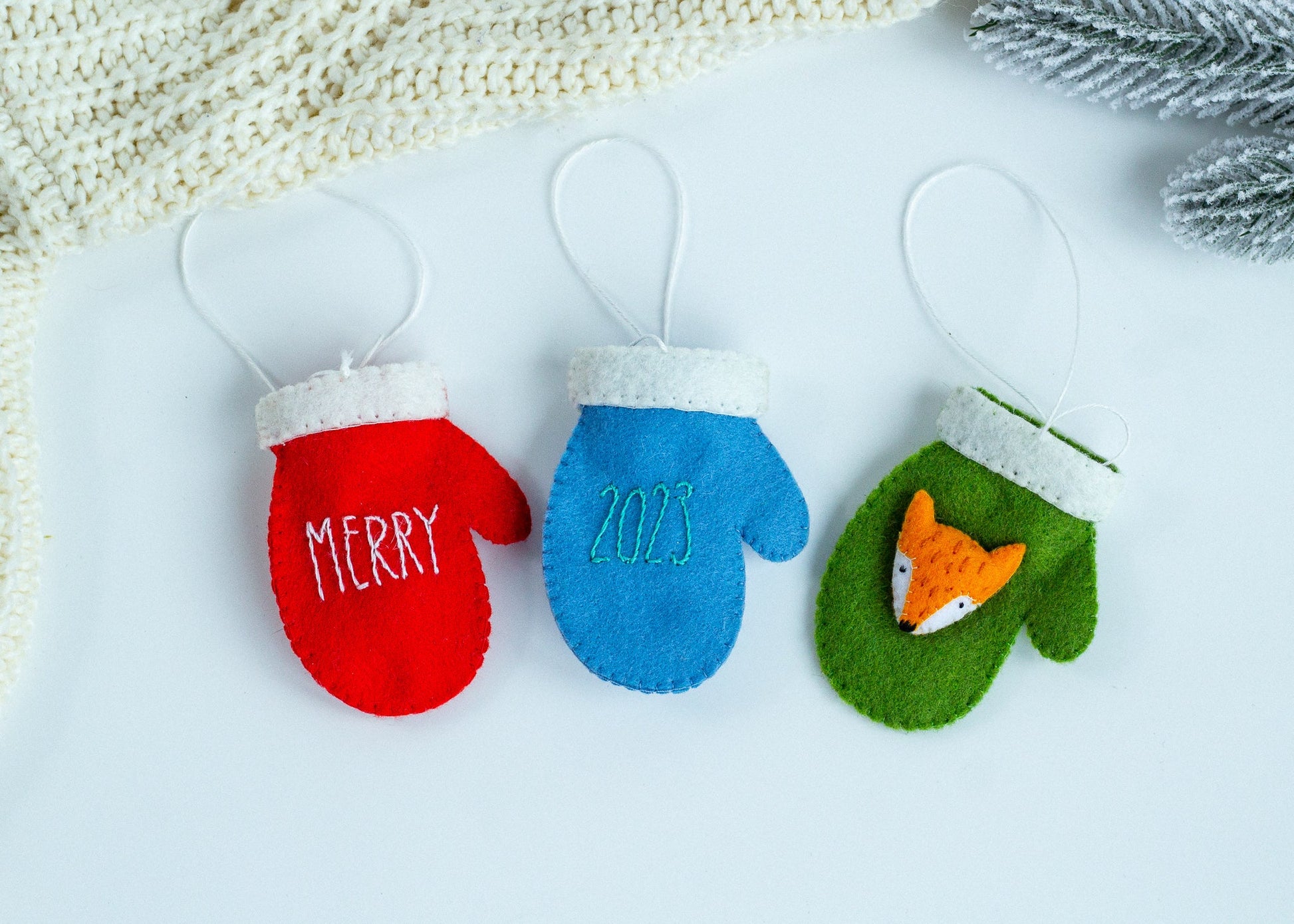 Christmas Hanging Glove - WoollyFox