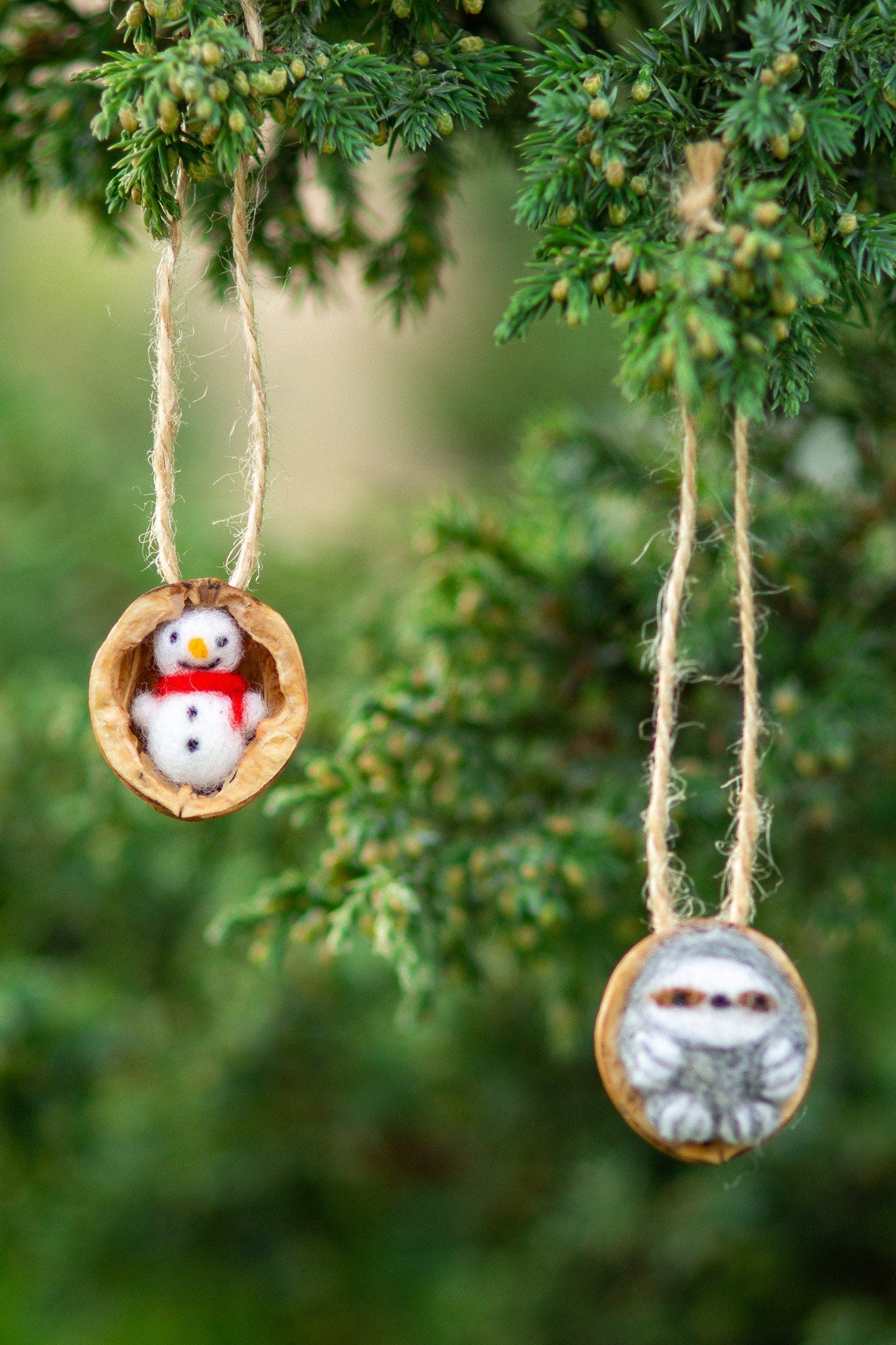 Decoration "Snowman in a nutshell" - WoollyFox