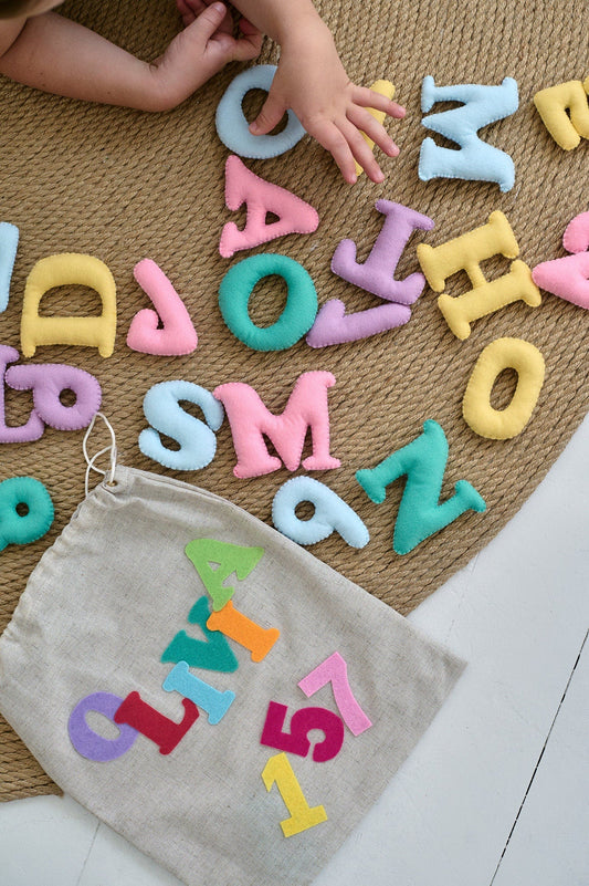 Felt Alphabet Toy Set – 26 English Letters with Storage Bag - WoollyFox