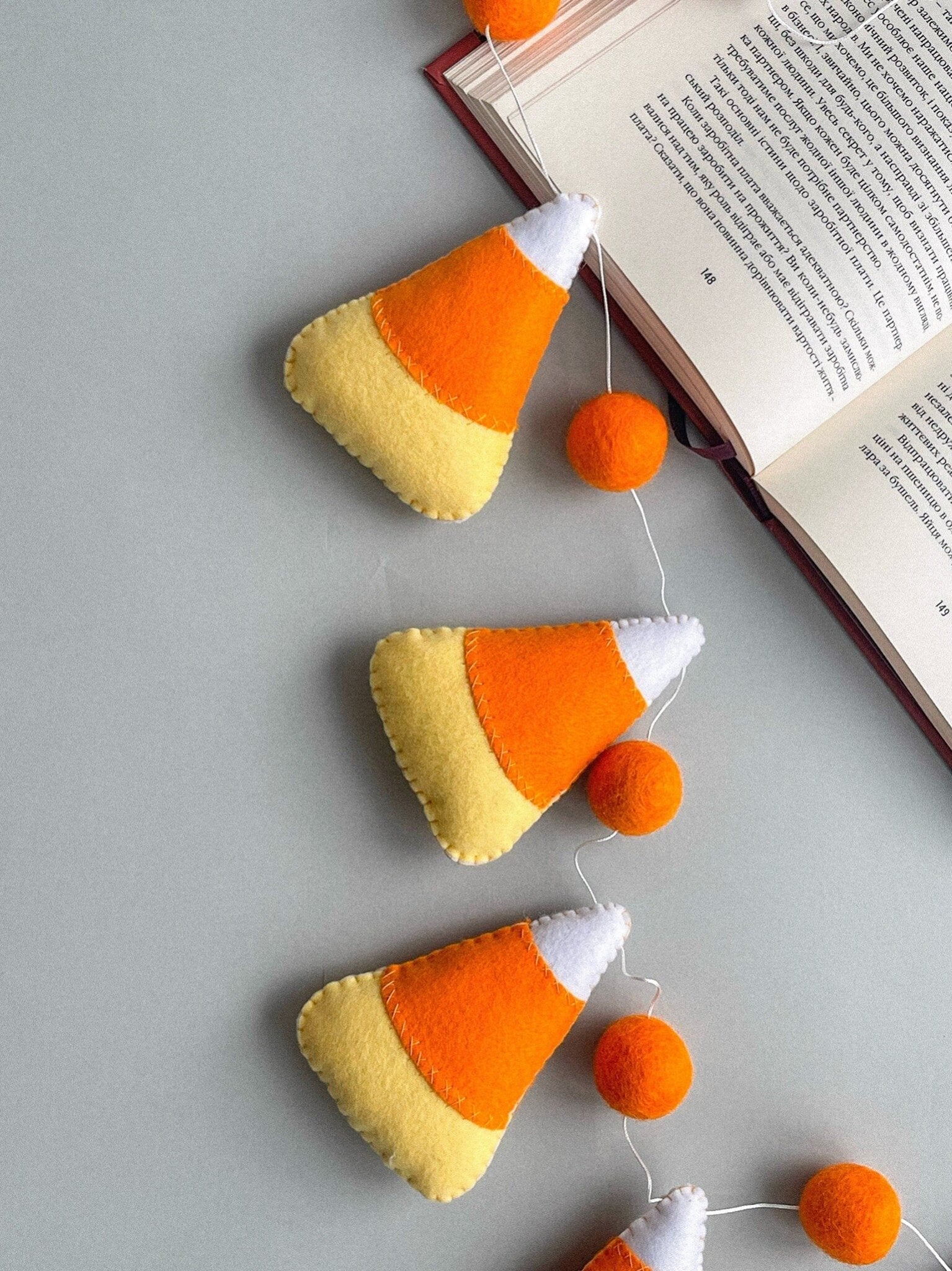 Felt Candy Corn Garland – Handmade Halloween Decoration - WoollyFox