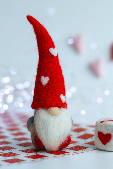 Felt Valentines Gnome - WoollyFox