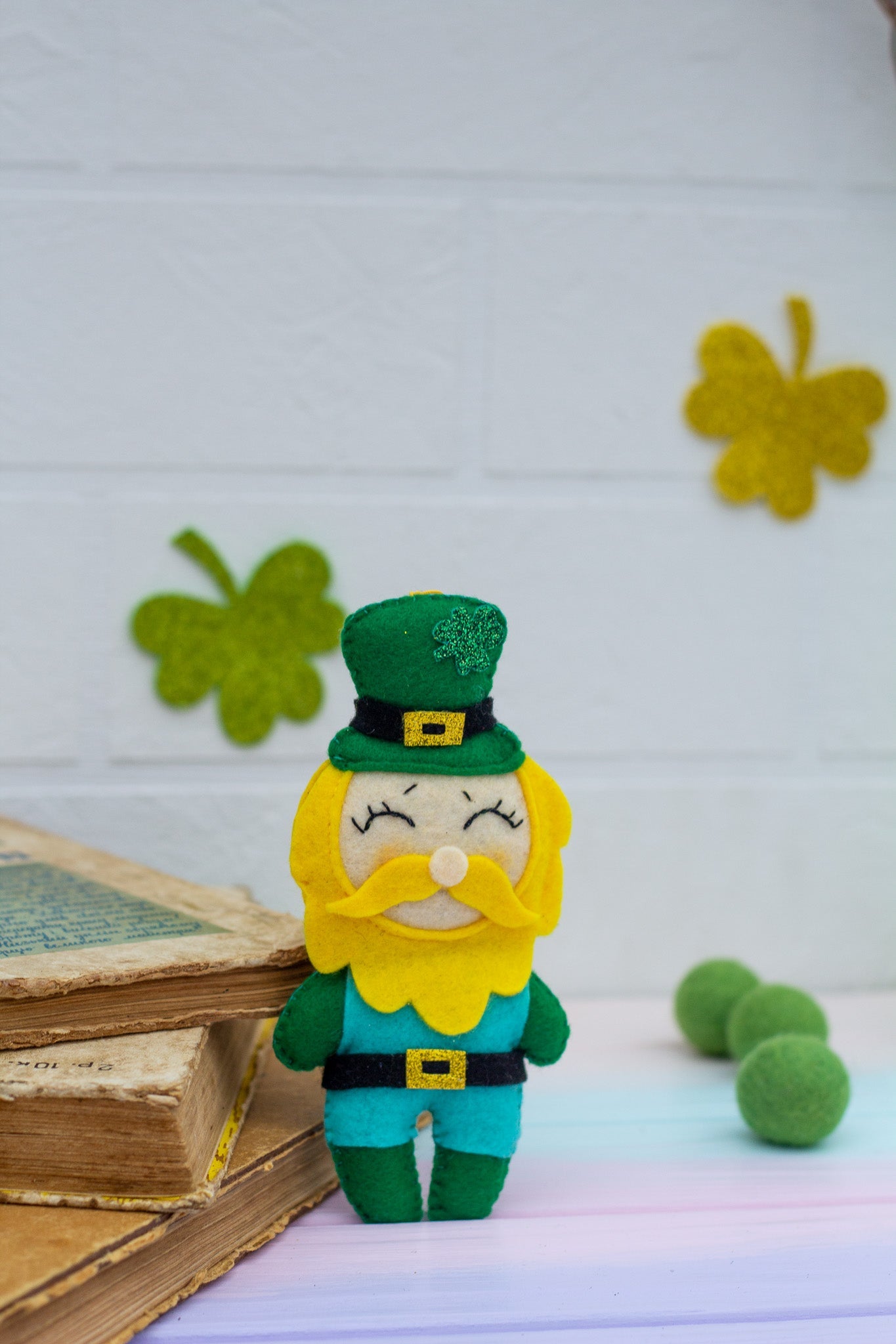 Leprechaun ornaments, St Patricks ornaments - WoollyFox