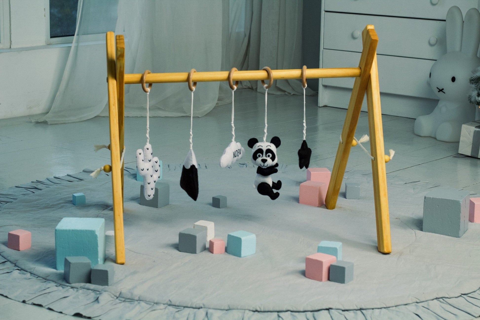 Monochrome baby gym, Baby activity center - WoollyFox