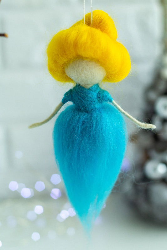 Patriotic Amulet "Ukraine" Dolls - WoollyFox