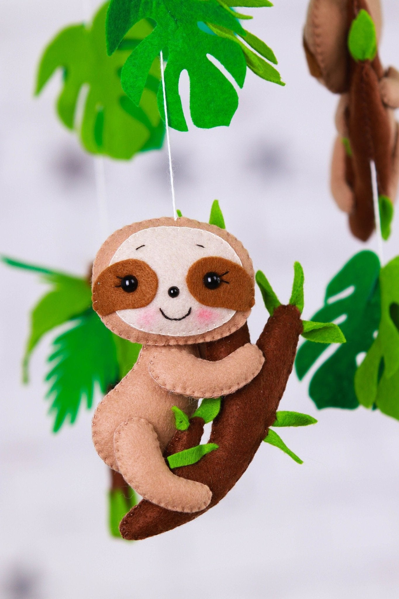 Safari baby crib mobile - WoollyFox