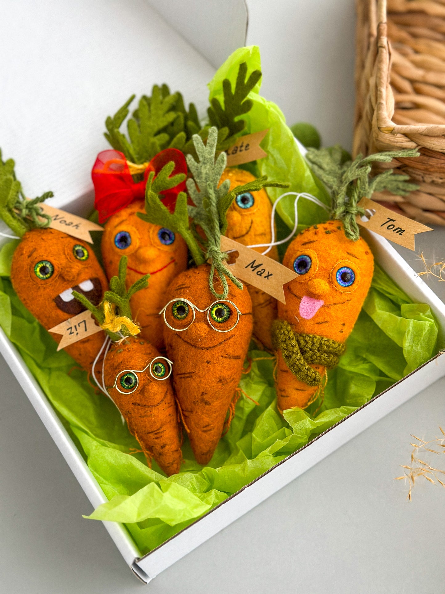 Easter carrot ornament, Easter decorations, Easter gifts, Easter Tree Decor, Funny carrot decorations, Felt carrot toys