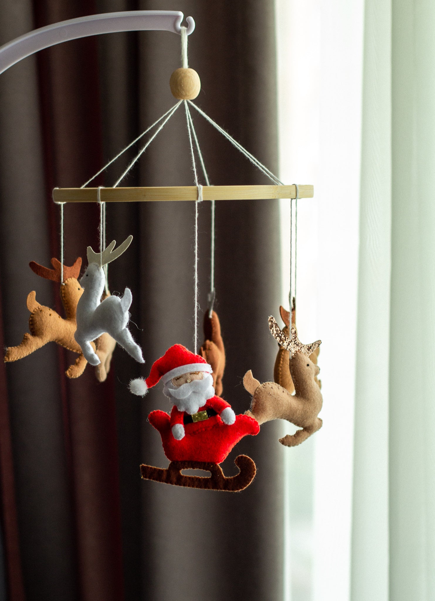 Handmade baby mobile with Santa and 6 reindeer – Christmas nursery crib decor in soft felt