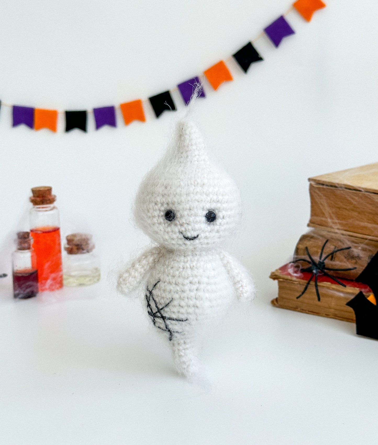 Handmade crochet ghost made of mohair yarn – rearview mirror Halloween car charm