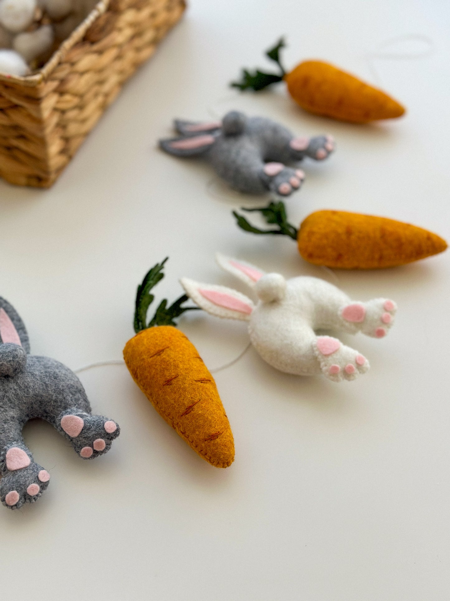 Easter bunny and carrot garland