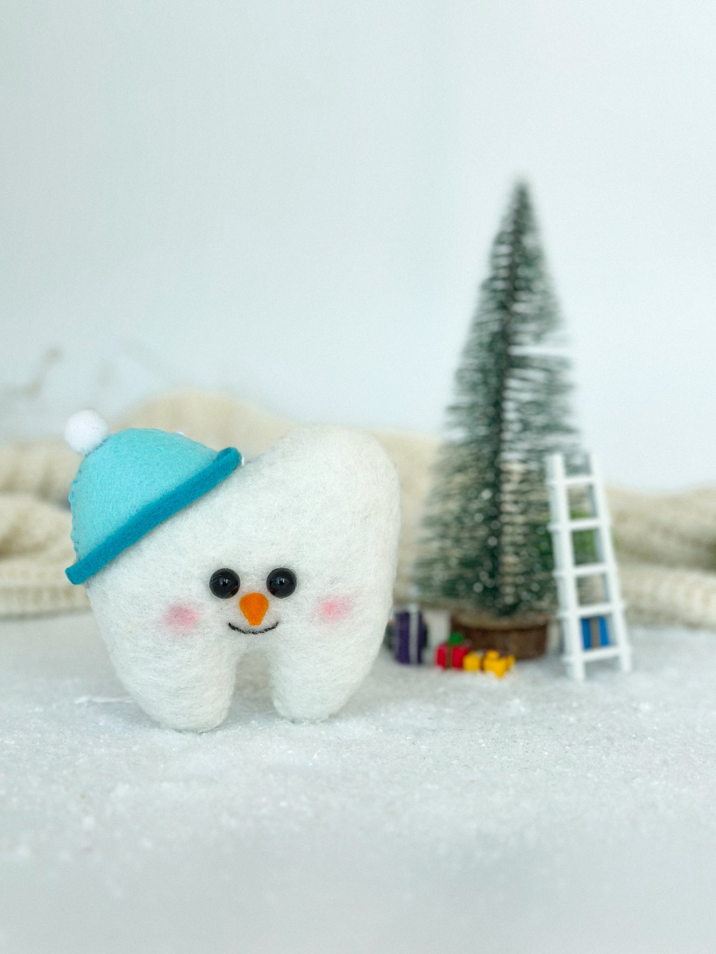 Snowman tooth ornament