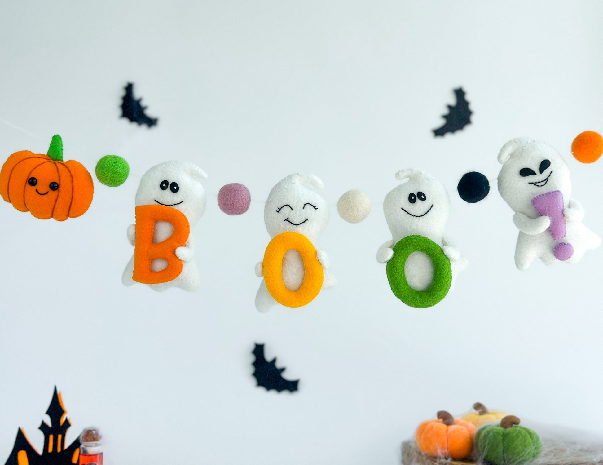 Halloween garland ghosts Boo