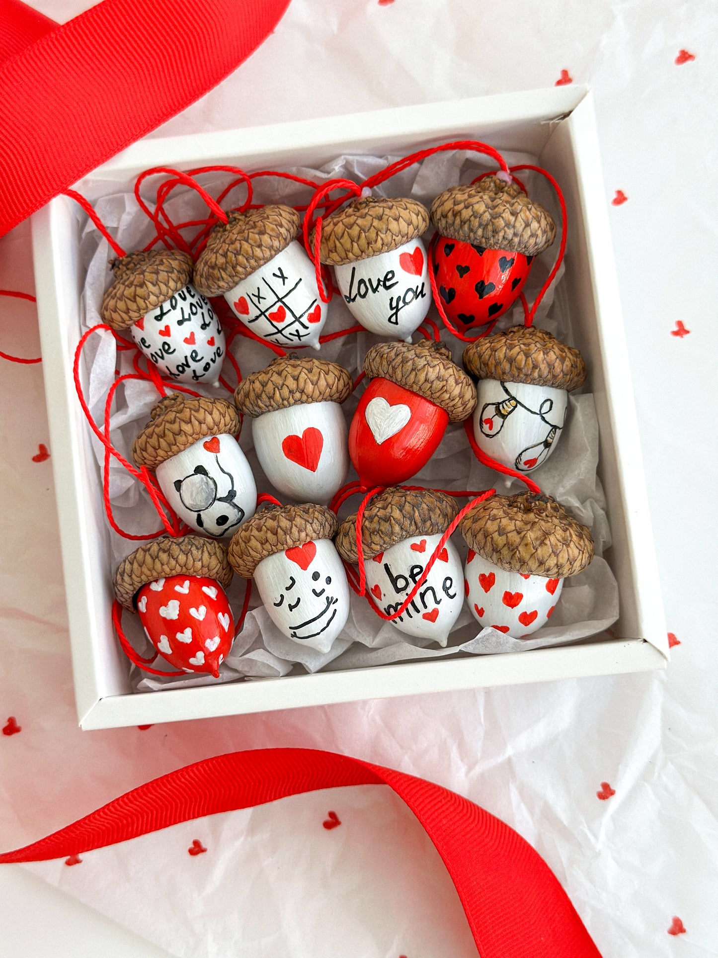 Valentines acorns ornaments | Hand Painted acorns Set of 12 | Acorn decorations | Romantic gift Valentines day decor | gift for her