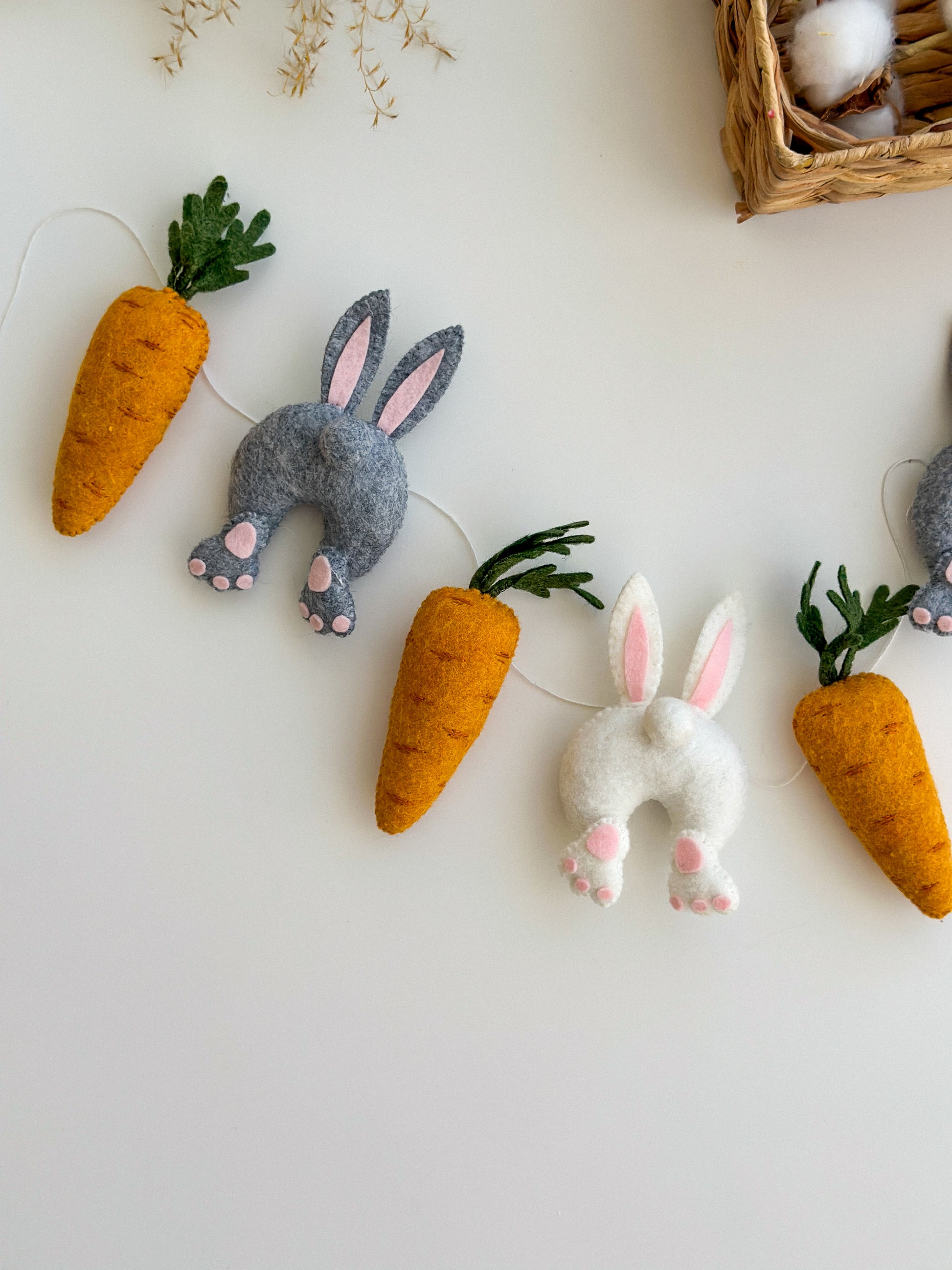 Easter bunny and carrot garland