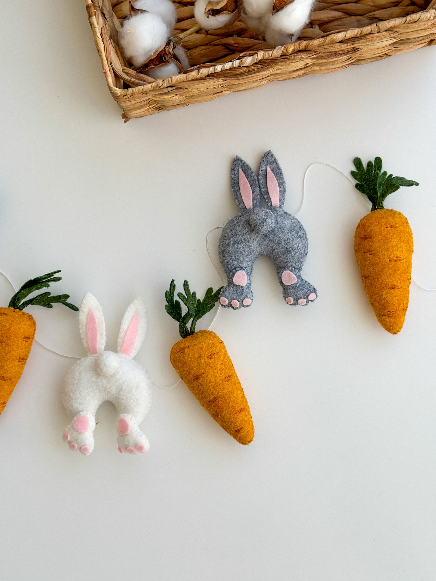 Easter bunny and carrot garland