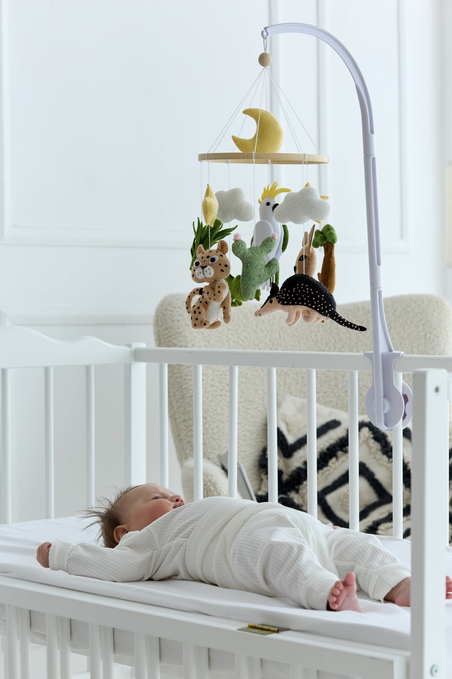 Safari Baby Mobile – Felt Animal Mobile with Kangaroo, Cockatoo, Crocodile, Cheetah & Armadillo