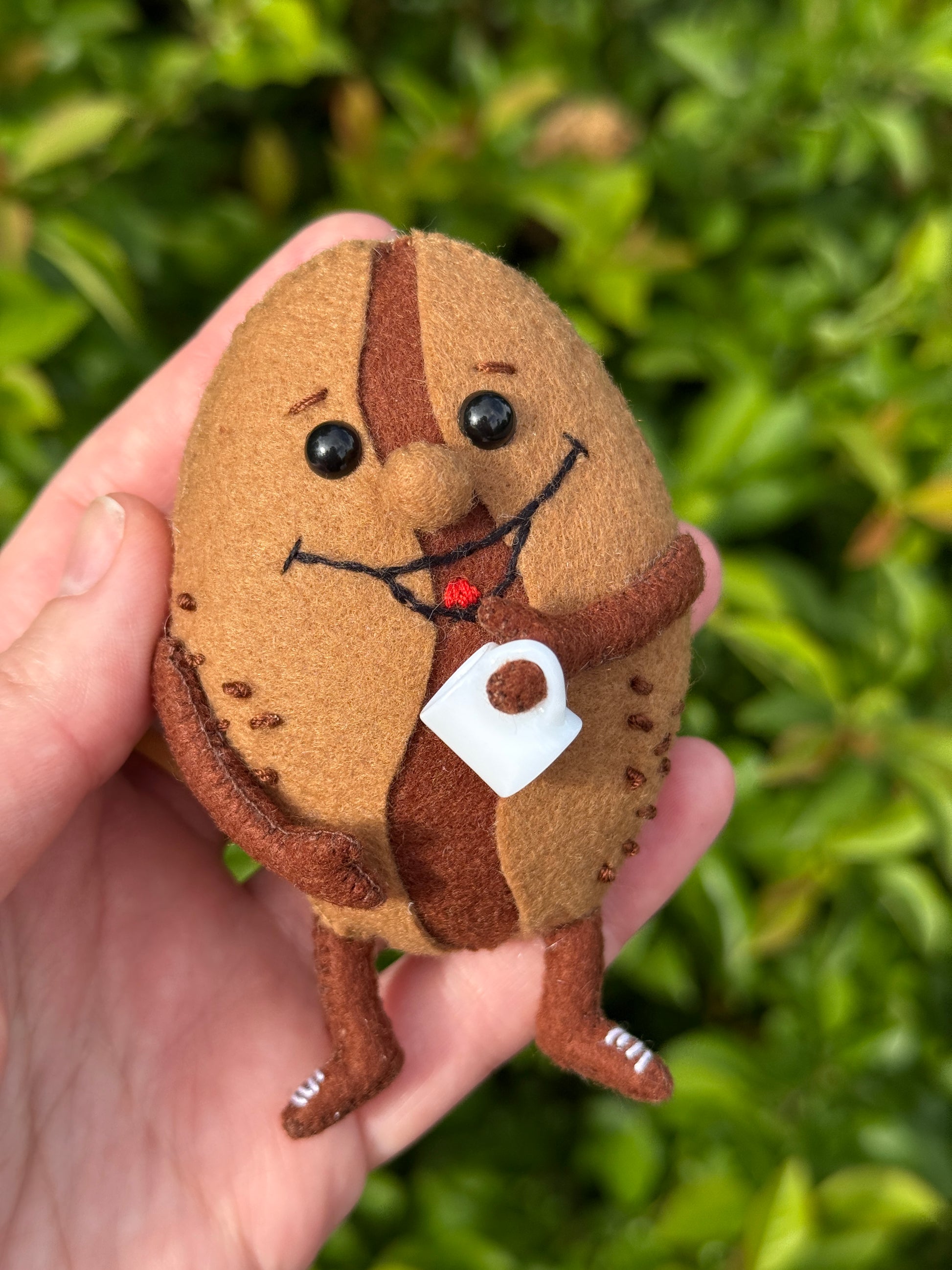 Cozy coffee corner decor – kawaii felt plushie