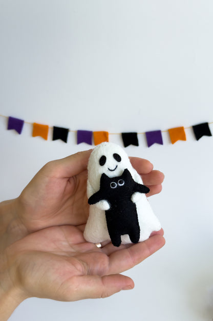 Halloween handmade decoration – ghost and black cat combo
