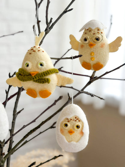 Chicken Ornament - WoollyFox