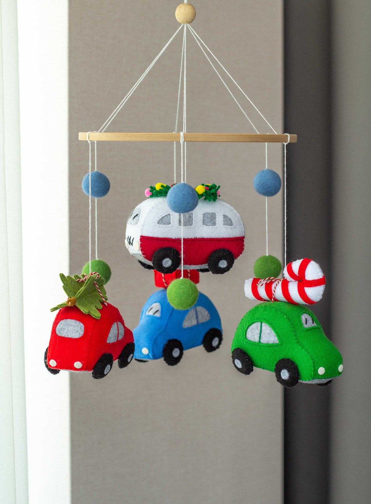 Christmas Car Baby Mobile – Handmade Felt Nursery Decor with Cars & Gifts - WoollyFox