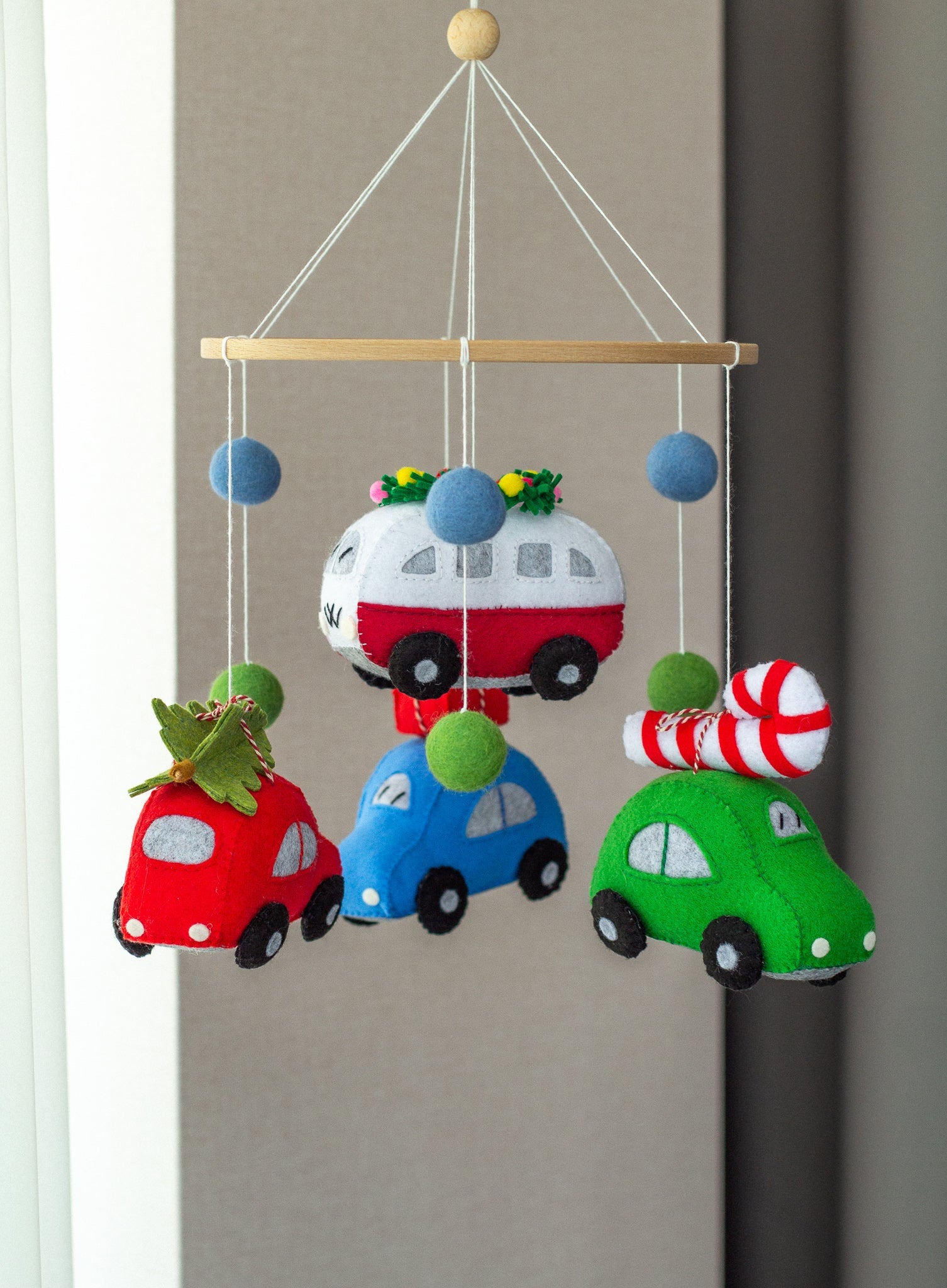 Christmas Car Baby Mobile – Handmade Felt Nursery Decor with Cars & Gifts - WoollyFox